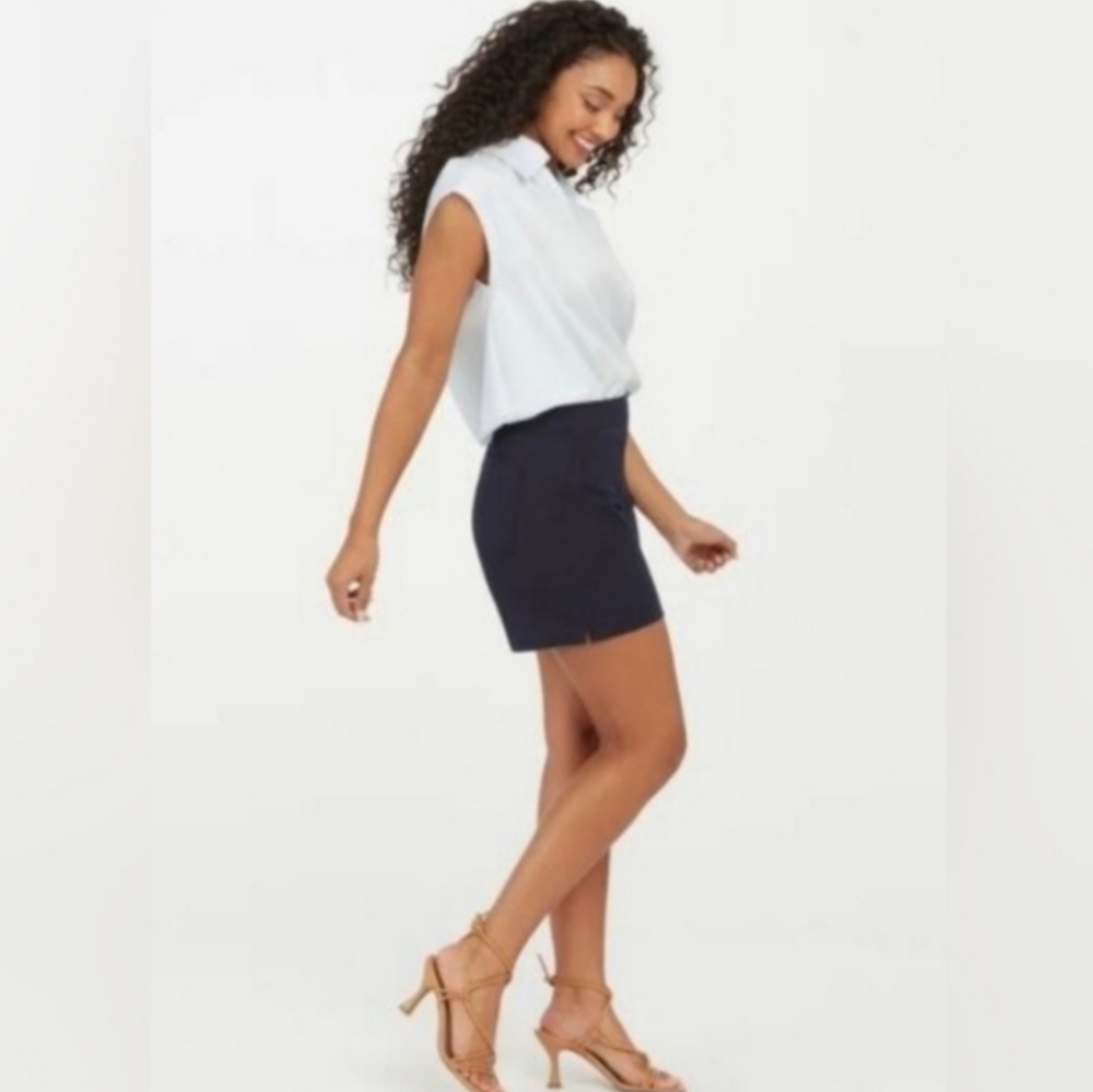 Spanx Polished 6" On The Go Shorts Black Solid Pull On Stretch Size S Preppy